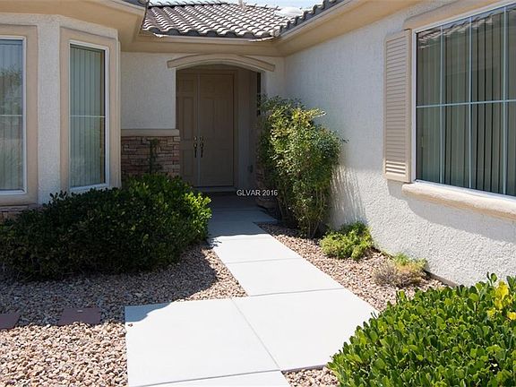 3rd image of 4445 Regalo Bello St