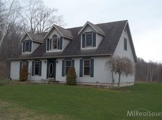 165 Townhall Rd, Melvin, MI 48454