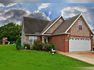 2534 E Linwood Dr, Springfield, MO 65804