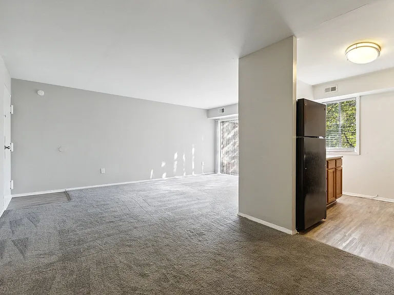 Briarwood Apartments — Photo 8