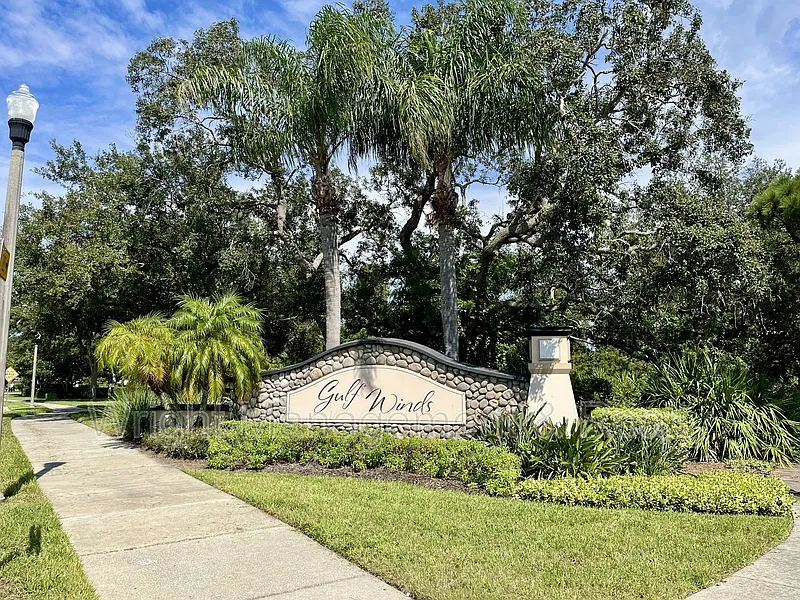 3 bed, 2.0 bath, 1876 sqft, $2,100 — Photo 2