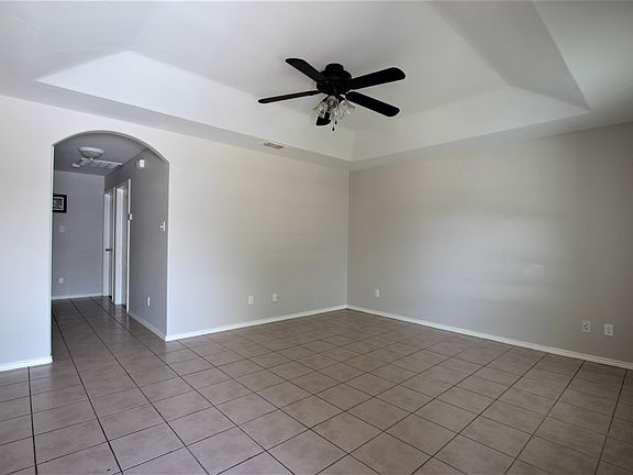3rd image of 14107 Fawn Dr