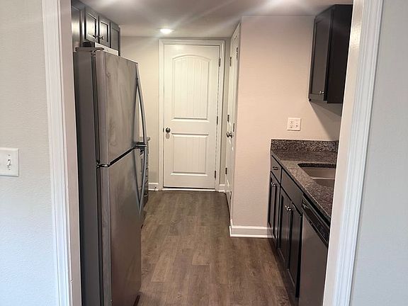 4th image of 1402 NE Mary Ct