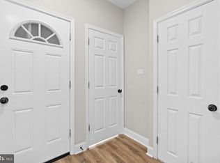 22 N Front St, Darby, PA 19023