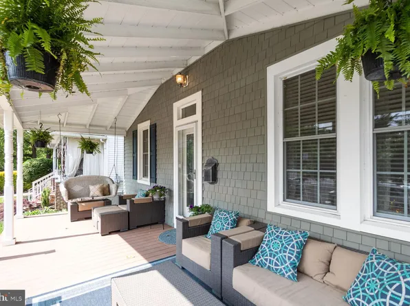 407 Howard St, Riverton, NJ 08077