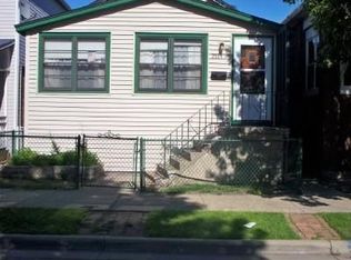 2009 Davidson Pl, Whiting, IN 46394