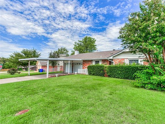 3rd image of 305 Wichita Dr