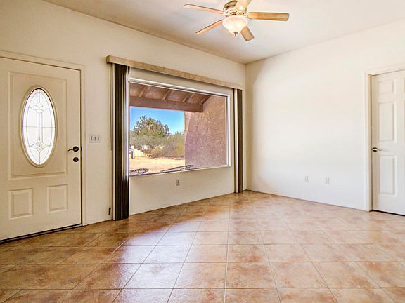 4th image of 17135 S Alvernon Way