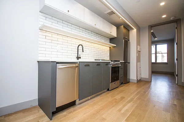 Rented by Nooklyn NYC LLC | media 41