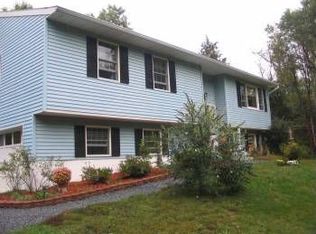 44 Denise Ct, Salt Point, NY 12578