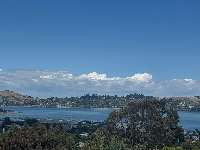 28 Arana Cir — Photo 1