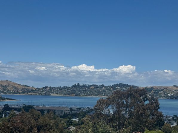 28 Arana Cir
