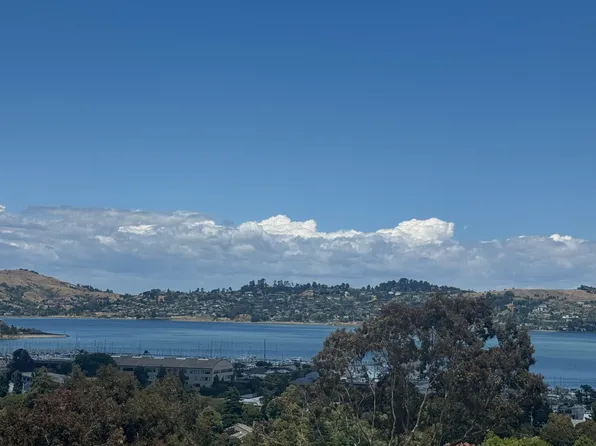 28 Arana Cir, Sausalito, CA 94965