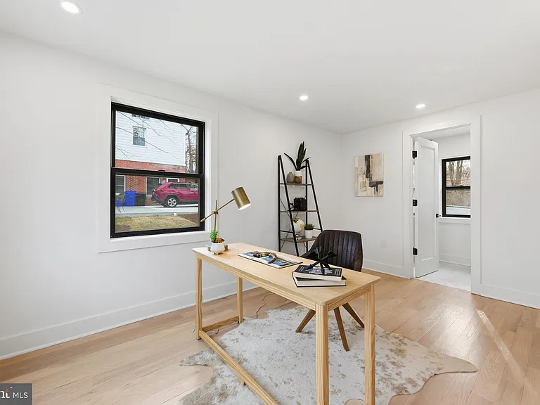 9200 Cedar Ln — Photo 12