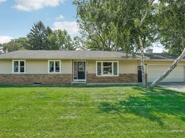 1225 Locust Lane, Prairie Du Sac, WI 53578