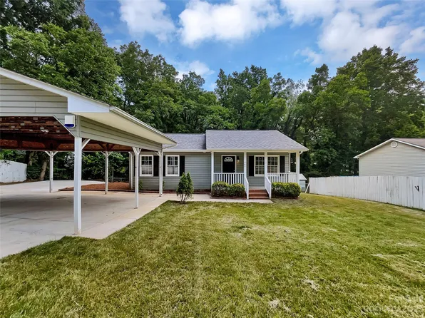 405 S 13th St, Bessemer City, NC 28016