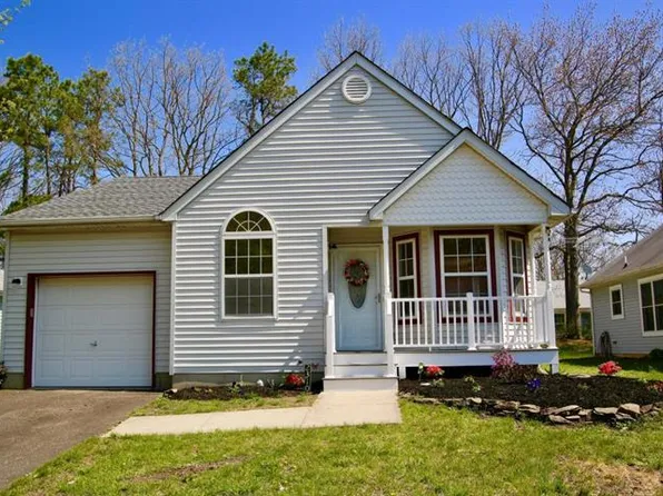 2310 Mount Hood Ln, Toms River, NJ 08753