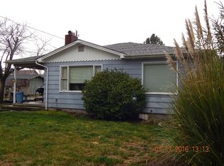 345 N 6th St, Central Pt, OR 97502