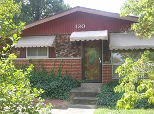 130 Burncoate Dr, Saint Louis, MO