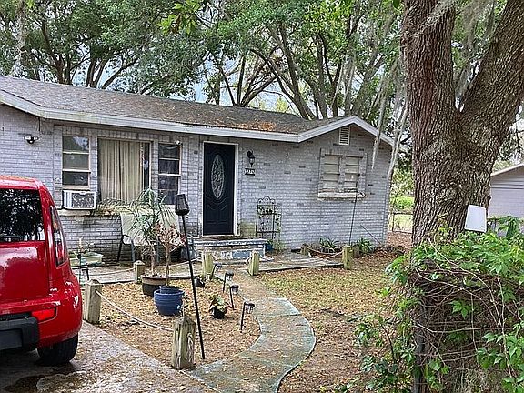 2nd image of 32712 Blossom Ln