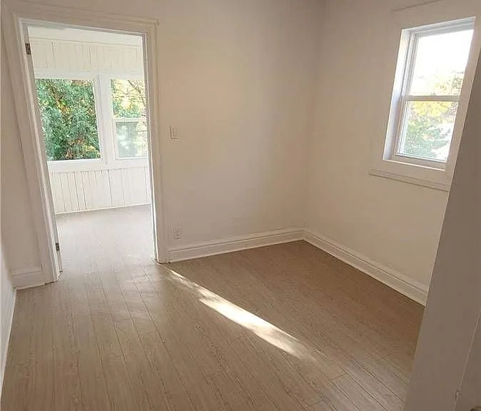 13 Hocken Ave #UPPER — Photo 16