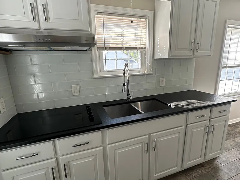 387 E Royal Forest Blvd — Photo 6