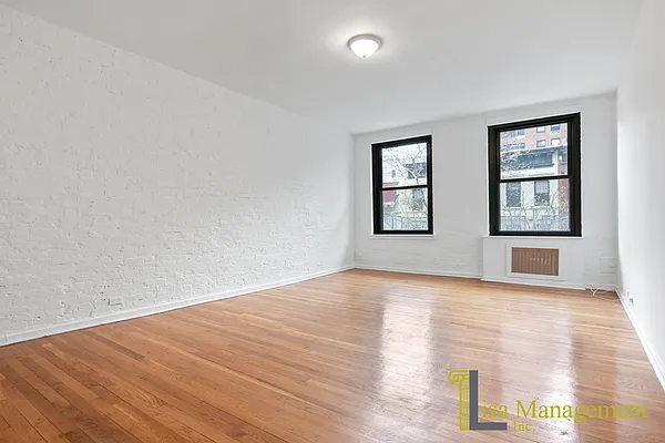 Rented by Lisa Management Inc | media 6