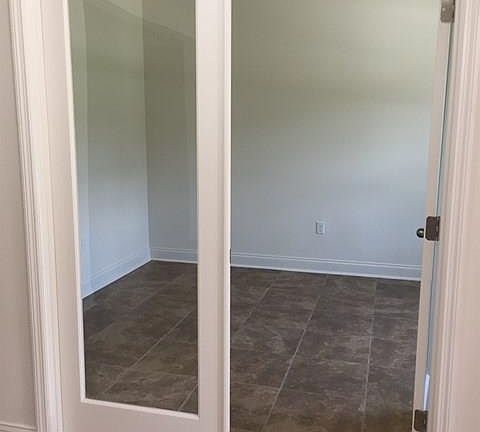 3rd image of 5 Flat Rock Ln