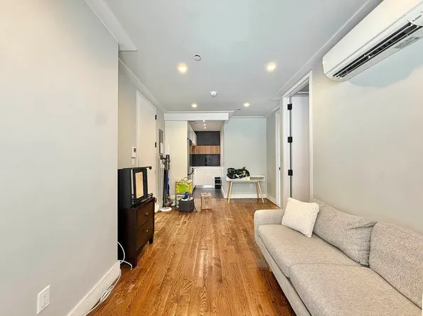 62 E 21st St, Brooklyn, NY
