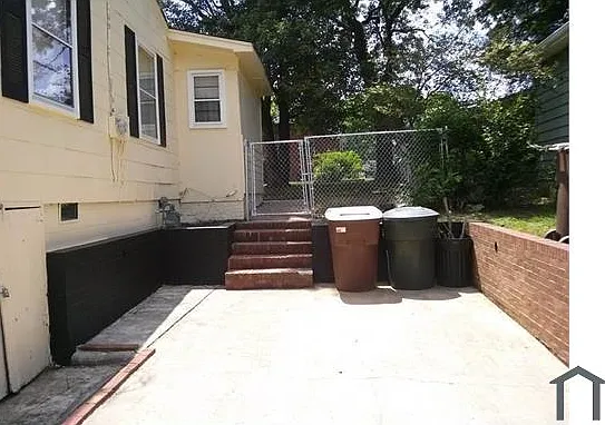 3 bed, 1400 sqft, $1,400 — Photo 3