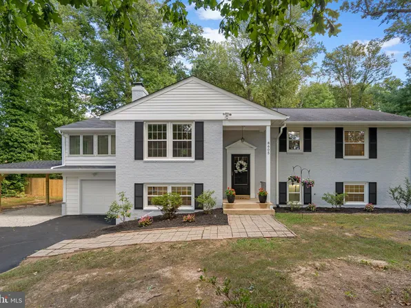 8605 Ardfour Ln, Annandale, VA 22003