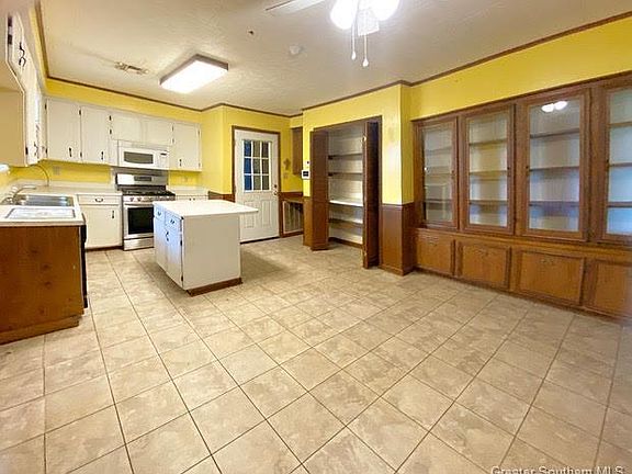 5th image of 1415 Acadian Dr