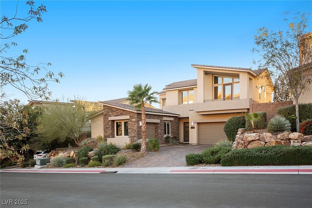 19 Hilltop Crest St, Henderson, NV 89011 [Price Cut $55,000] | Zillow
