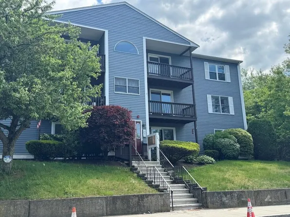 283 Privilege St APT 4, Woonsocket, RI 02895
