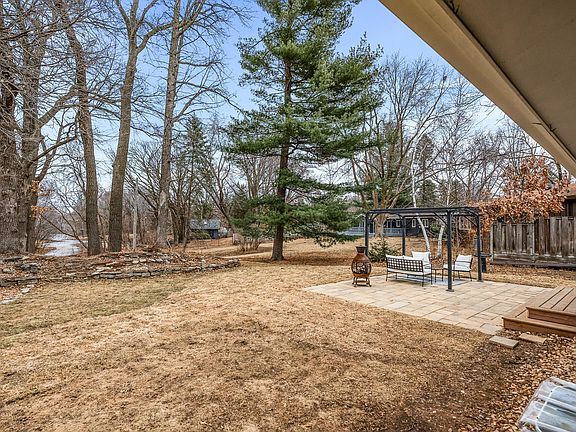 5th image of 2573 Orchard Ln