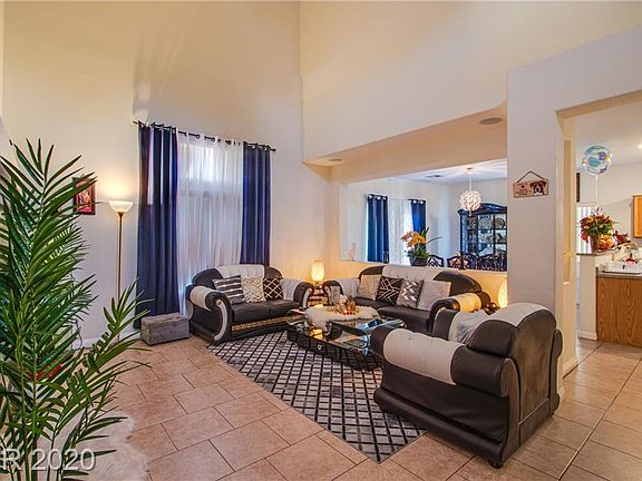 3rd image of 8833 Settlers Pointe Ct