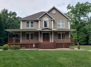 542 Stoneboro Rd, Grove City, PA 16127