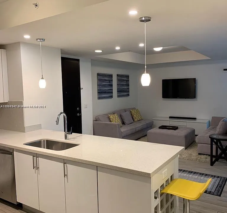 1451 Brickell Ave #1703