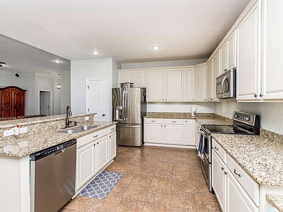 4th image of 1753 Orchard Dr