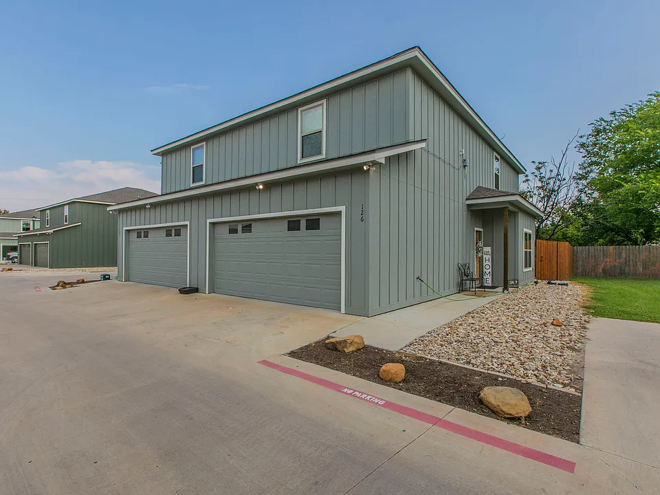 126 Patriot Cir