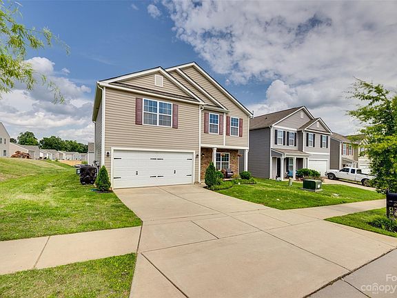 2nd image of 2942 Crosby Dr