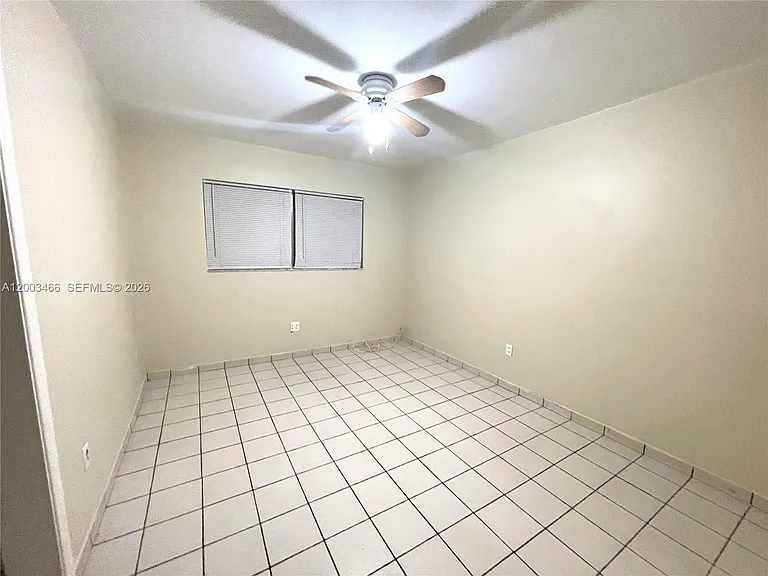 1556 San Benito Ave — Photo 16