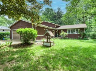 964 Lake Holiday Dr, Sandwich, IL