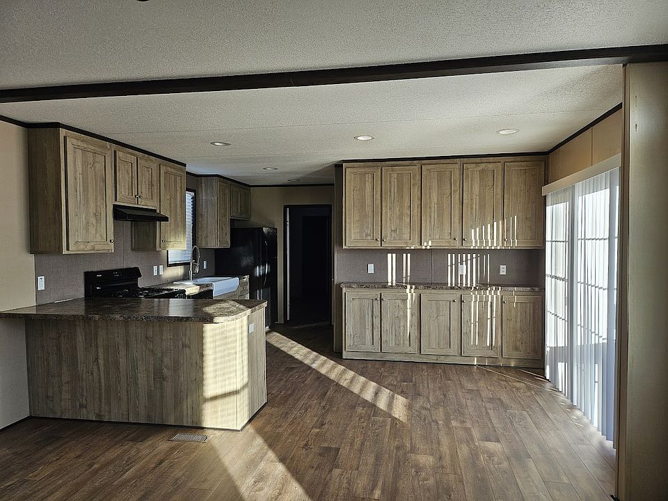 Dining room / kitchen