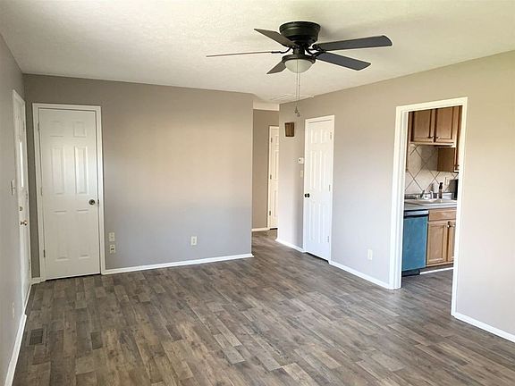 2nd image of 3513 Cedar Ct