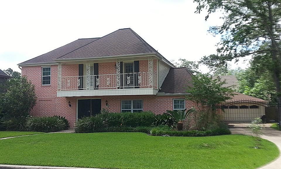 *Welcome Home* 3423 Stoney Oak Dr.