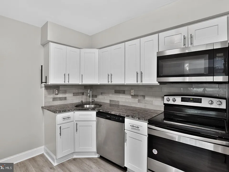 1807 Silver Ct