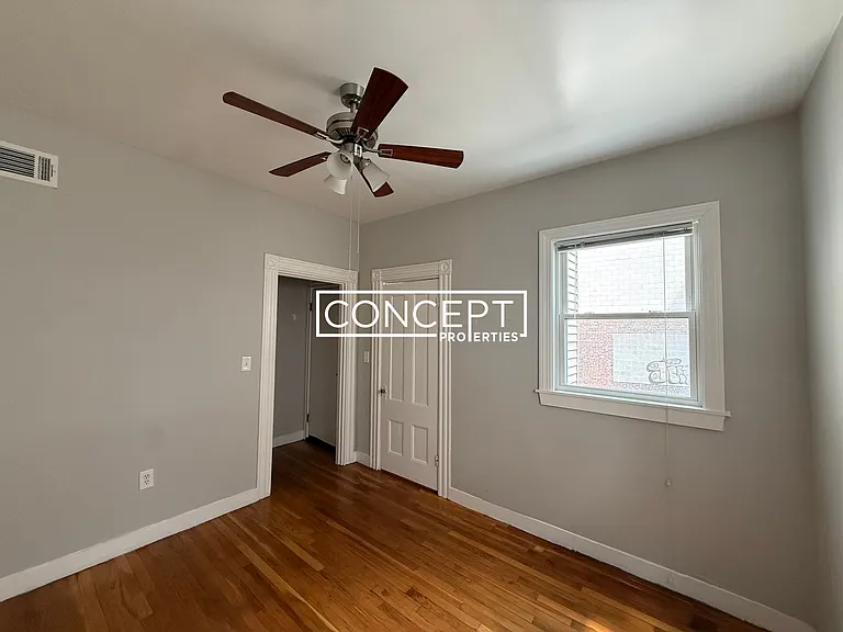 26 John F Kennedy St #7R — Photo 15