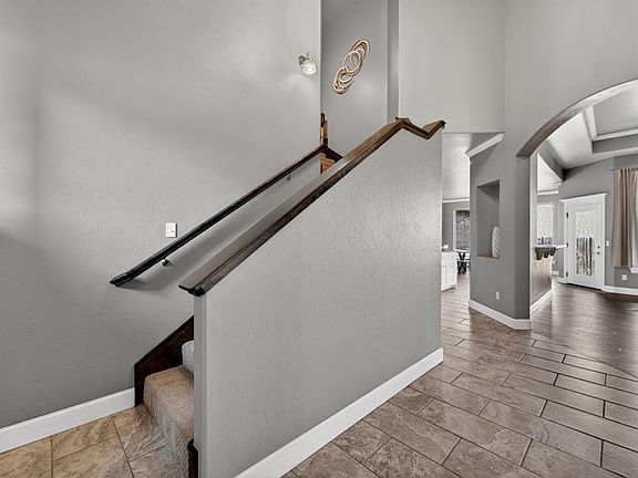 3rd image of 17604 Braken Dr