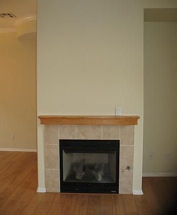 3rd image of 2897 Escala Cir